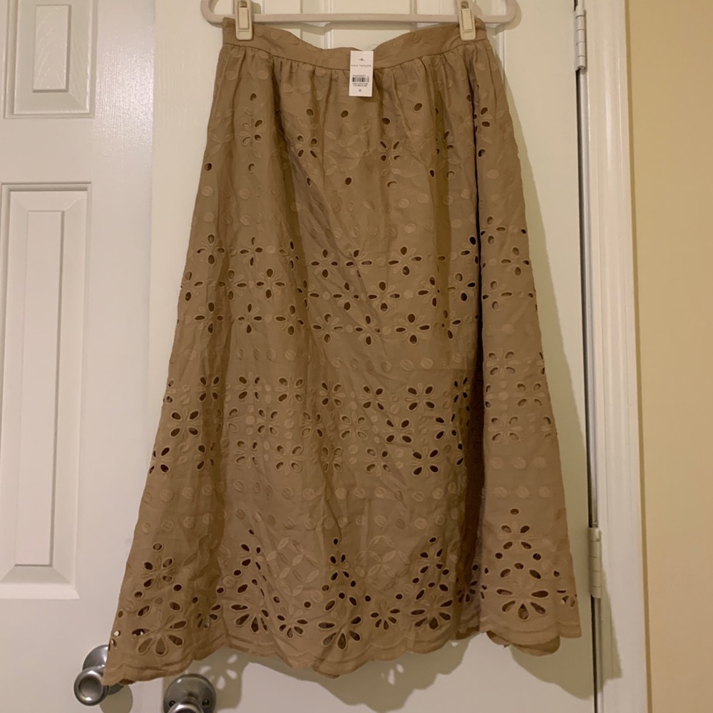 NWT Ann Taylor Eyelet Camel Midi Skirt